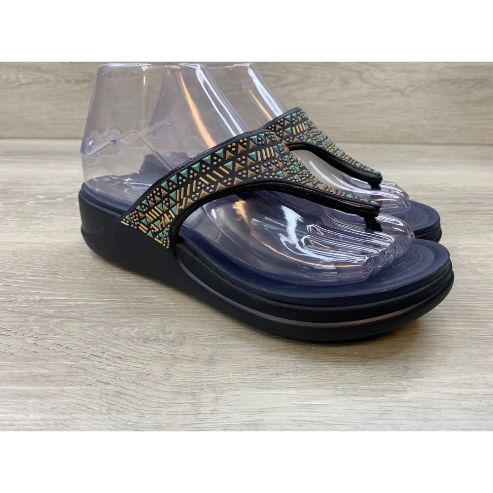 Crocs LiteRide Women's Blue Beaded Geometric Thong Sandals 7 Flip Flop Shoes